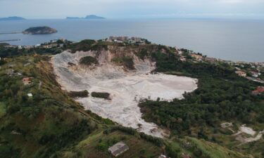 The Solfatara crater