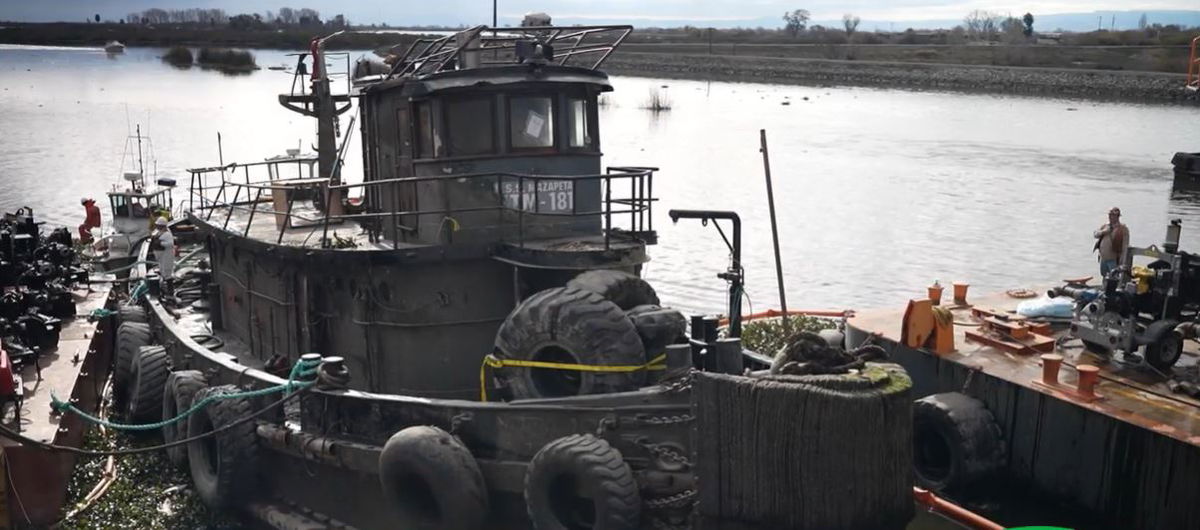 <i></i><br/>San Joaquin County crews are working to remove a sunken World War II-era tugboat in the Delta.