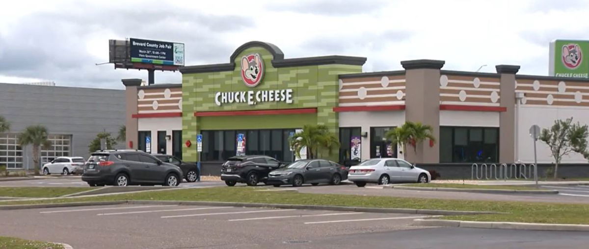 <i>WESH via CNN Newsource</i><br/>A Palm Bay woman was charged with child neglect without great bodily harm after leaving a 4-year-old at a Chuck E. Cheese for four hours in West Melbourne