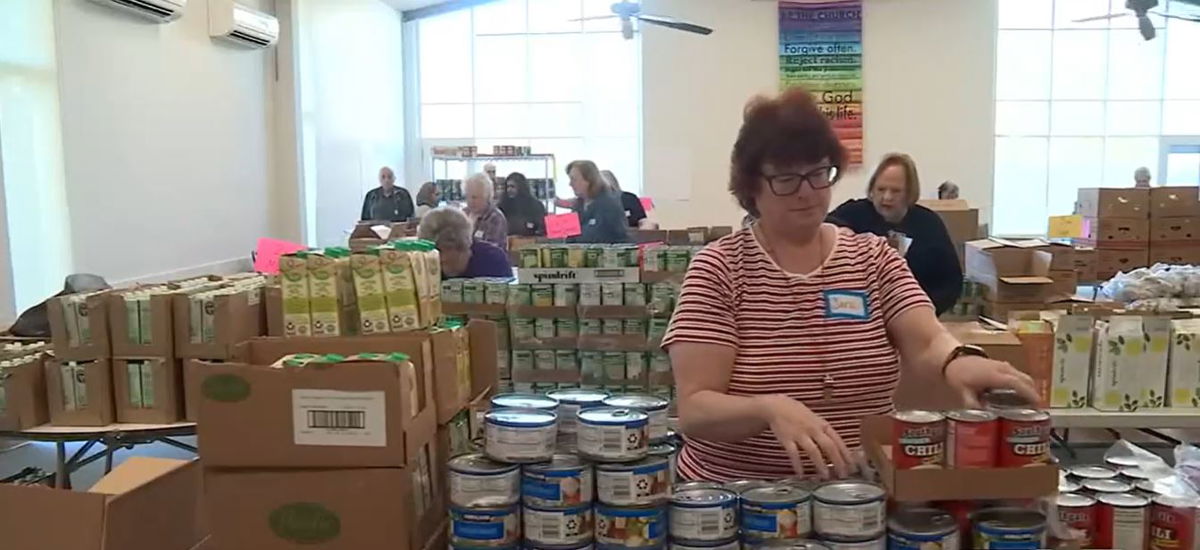 <i>KPTV via CNN Newsource</i><br/>Volunteers at Bethel Congregational United Church of Christ are packaging over 9