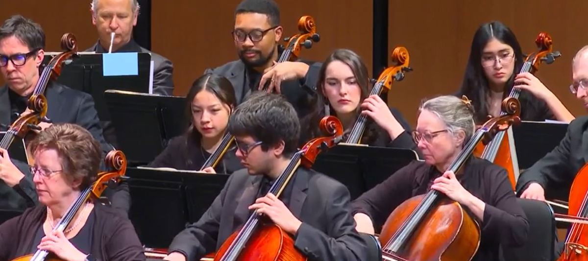 <i>KCCI via CNN Newsource</i><br/>Nearly 40 Youth Symphony musicians played alongside the Des Moines Symphony at the Civic Center. The crowd was full of Des Moines Public School fourth-graders.