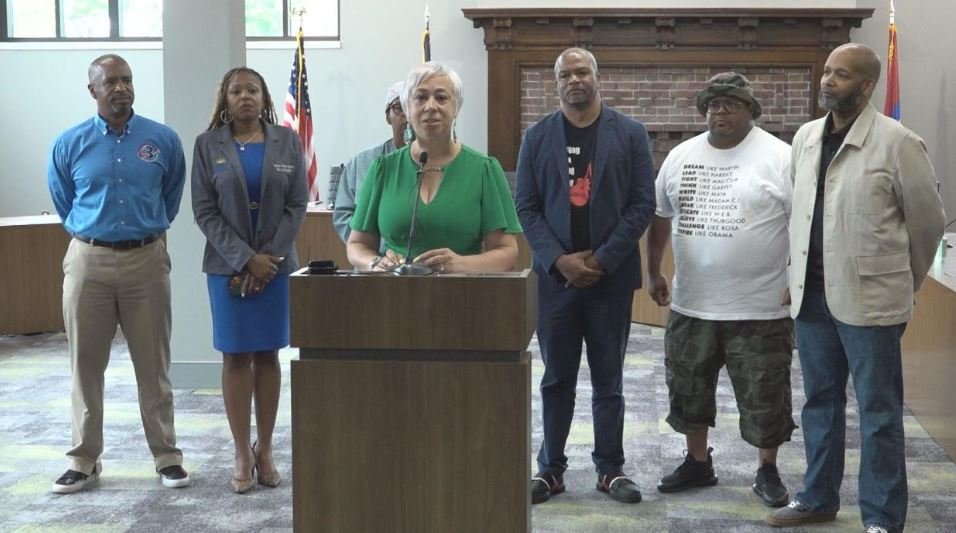 <i>WWJ via CNN Newsource</i><br/>The Detroit Wayne-Oakland Tobacco-Free Coalition is demanding state lawmakers pass a package of bills that would overhaul tobacco use in Michigan