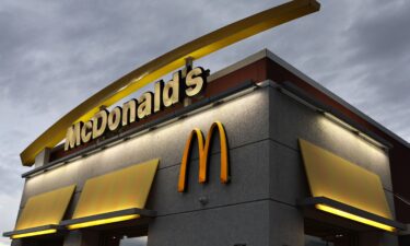 McDonald's customer visits dropped rapidly following an E. coli outbreak announced last week.