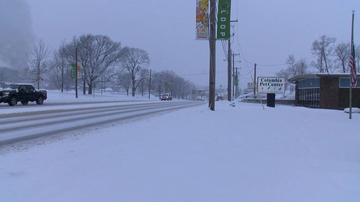 Snow collects along Business Loop 70 in Columbia on Friday, Jan. 10, 2025.