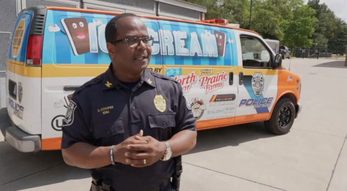 Michigan police build community connections with free ice cream truck
